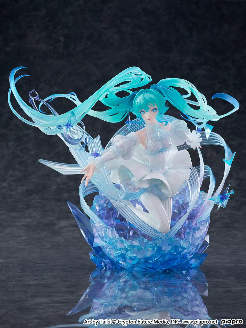 [Pre-Order] Shibuya Scramble Figure (SSF) & eStream - PVC - Hatsune Miku - Crystal Dress Ver.(Licensed)