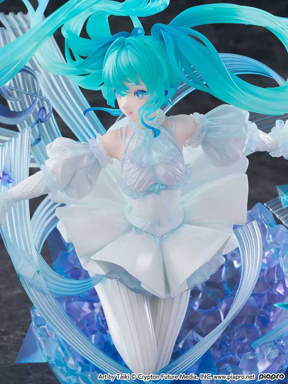 [Pre-Order] Shibuya Scramble Figure (SSF) & eStream - PVC - Hatsune Miku - Crystal Dress Ver.(Licensed)