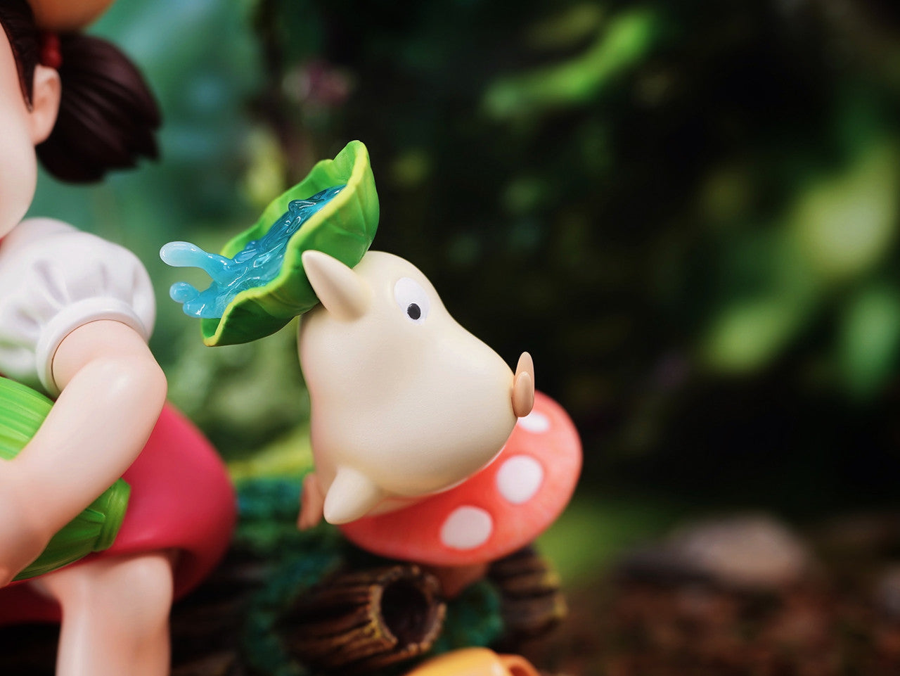 [Pre-Order] LongMiao Studio - Statue - My Neighbor Totoro - Hayao Miyazaki's Ecological Scene Mei Holding Corn