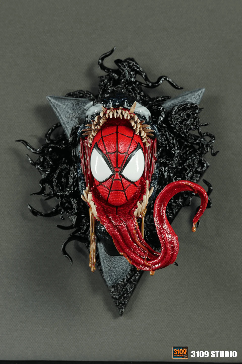 [Pre-Order] 3109 Studio - Statue - Marvel Spider Man Venom Wall Hanging
