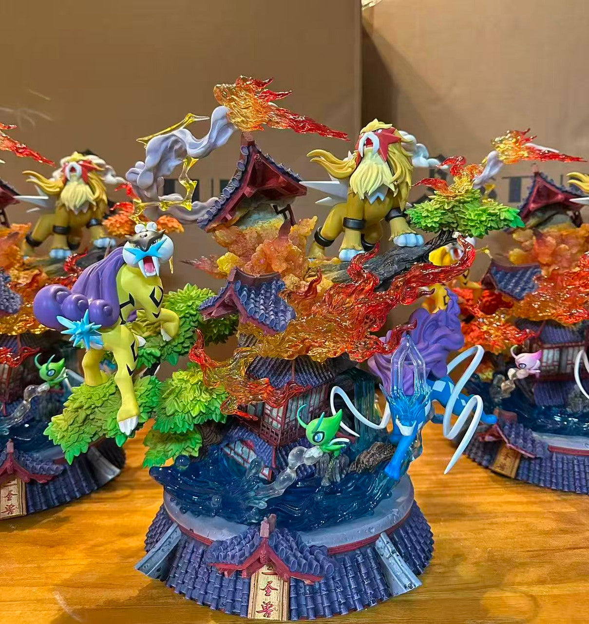 [Warehouse in Stock] 666 Studio - Statue - Pokémon Legendary Pokémon Entei & Raikou & Suicune with LED Emerald color