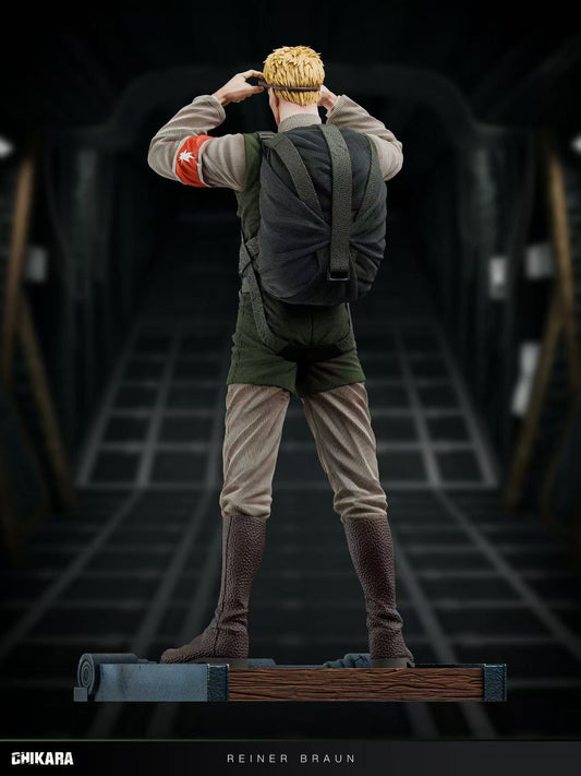 [Pre-Order] CHIKARA Studio - Statue - Reiner Braun Parachute Version Attack on Titan