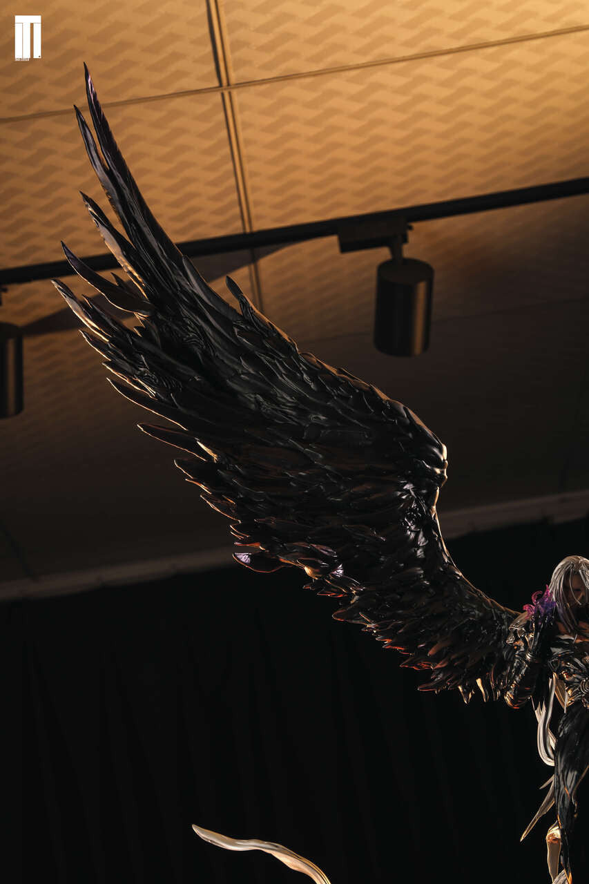 [Warehouse in Stock] Iron Curtain Studio - Statue - Final Fantasy VII Anniversary collection Supreme Collection series Sephiroth