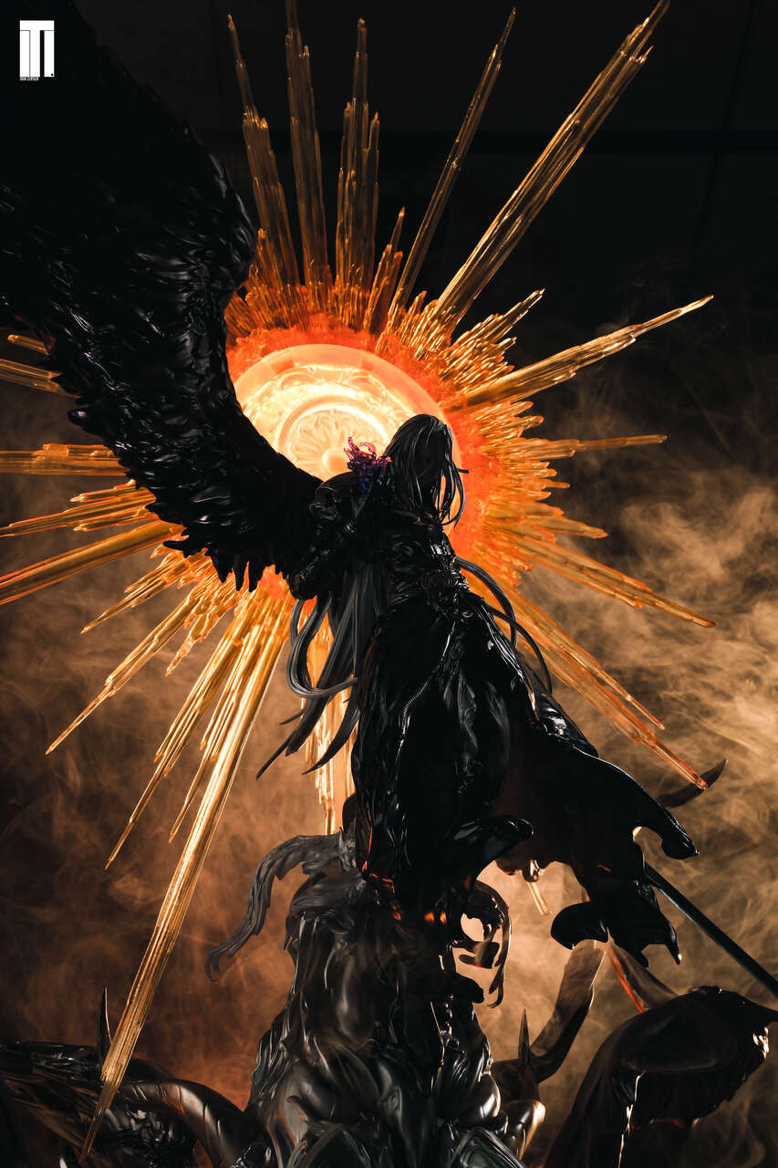 [Warehouse in Stock] Iron Curtain Studio - Statue - Final Fantasy VII Anniversary collection Supreme Collection series Sephiroth